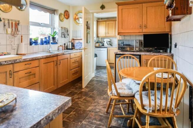 Kitchen/Breakfast