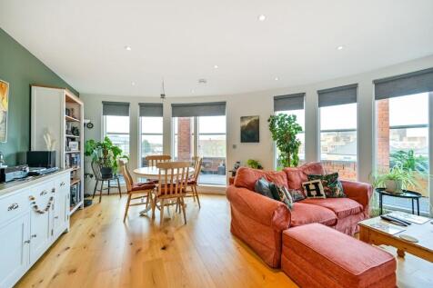 Coombe Road, Kingston, Kingston Upon Thames, KT2