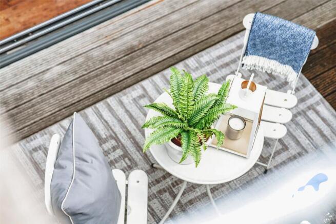 2 bed Flat to rent Image 10