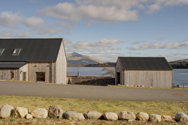 269919 - 3 Achnacree Bay View, Oban-19.jpg