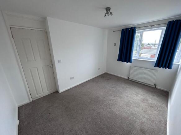 3 bed Terraced to rent Image 7