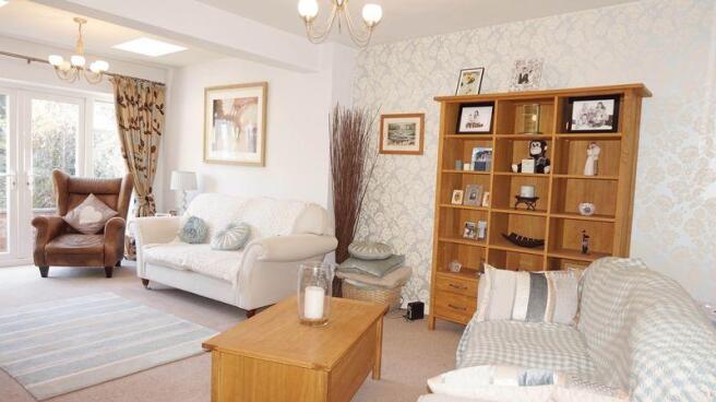 8 Heyes Drive