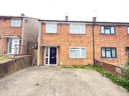 Baldock Close, Lewsey Farm, Luton, Bedfordshire, LU4 0PL