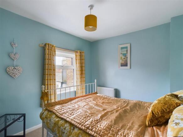 BEDROOM 2