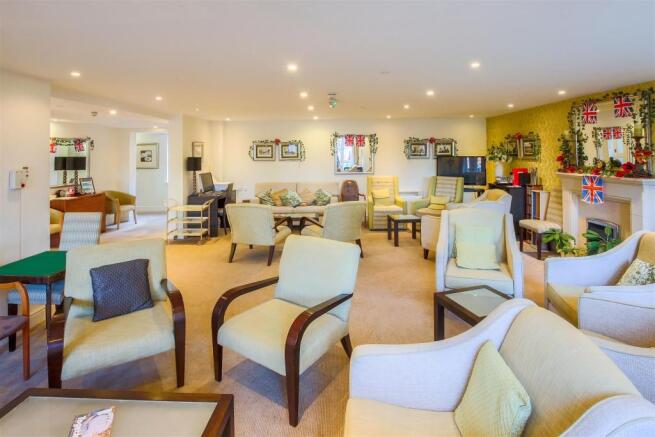 Homeowners Lounge.jpg