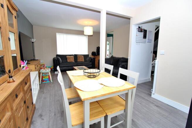 Saunton Road, Rugby photo 4