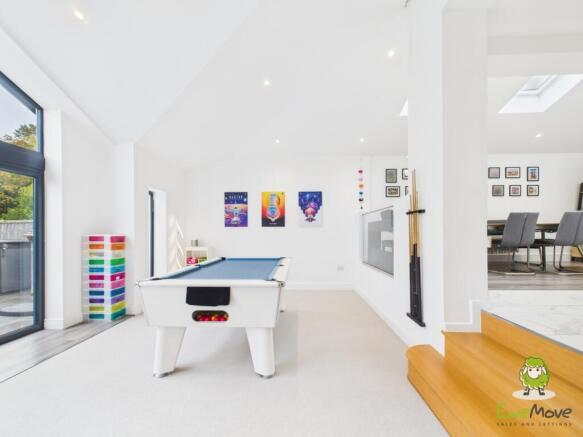EweMove Estate Agents Basingstoke - Kings Road 
