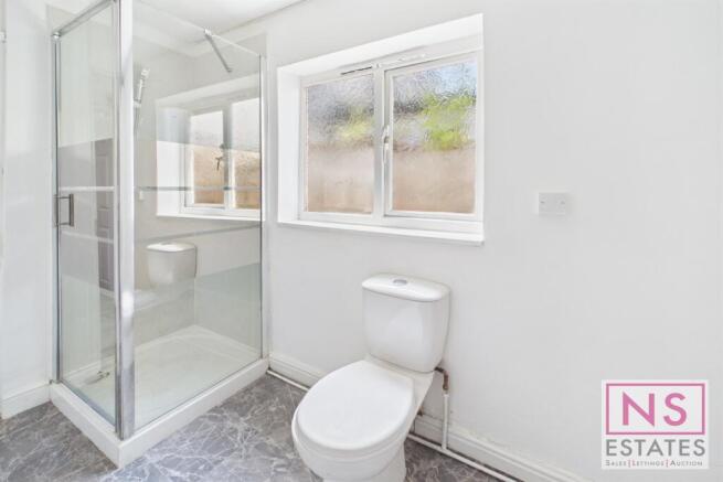 3 bed Terraced for sale Image 8