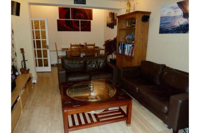 Lounge/Dining Room