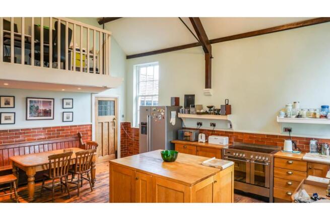 Kitchen/Dining Room