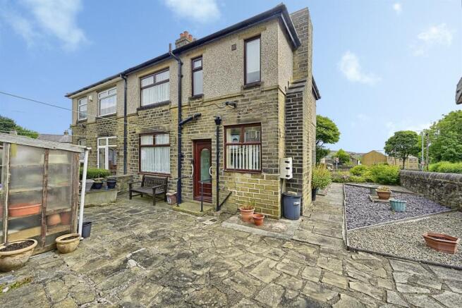 3 bed Semi-Detached for sale Image 5
