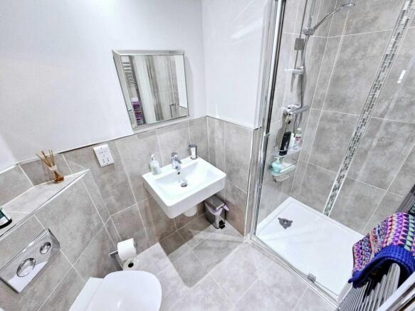 3 bed Semi-Detached for sale Image 12