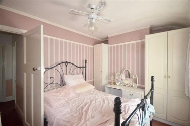 Bedroom 1: