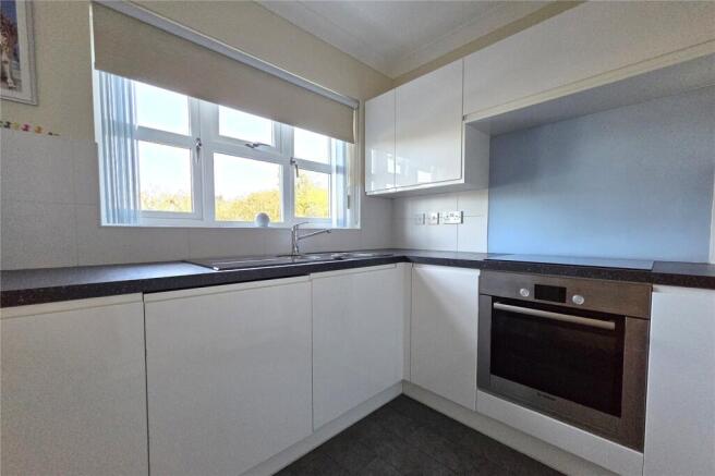2 bed Retirement Property for sale Image 11