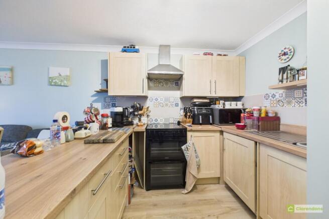 CAM02528G0-PR0426-STILL006