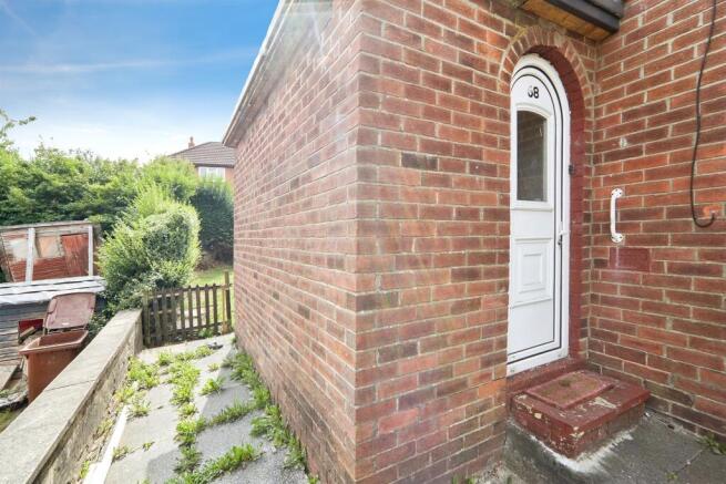 2 bed Semi-Detached for sale Image 11
