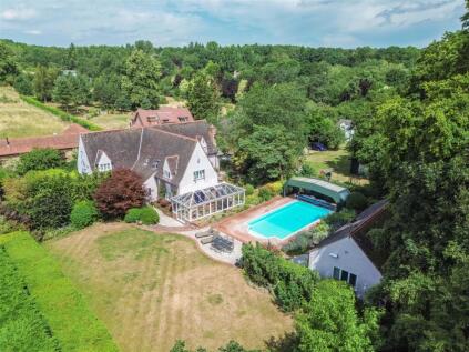 4400 sqft Detached Home In Prime Location - Hertford