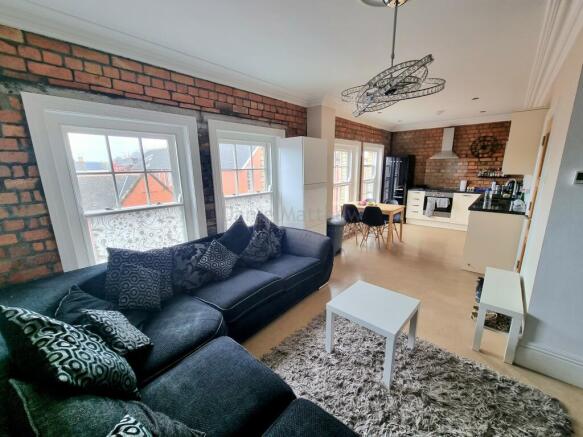 Lounge/Kitchen