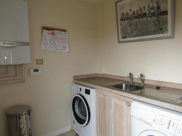 utility room 12 kings gate.JPG