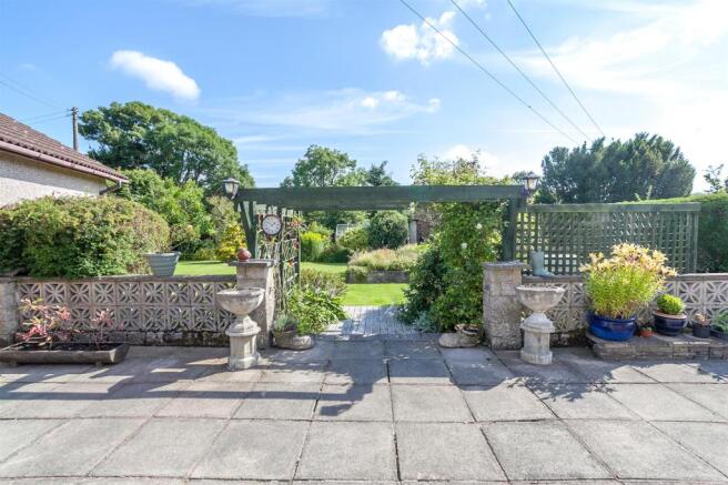 Rear Patio 3.jpg