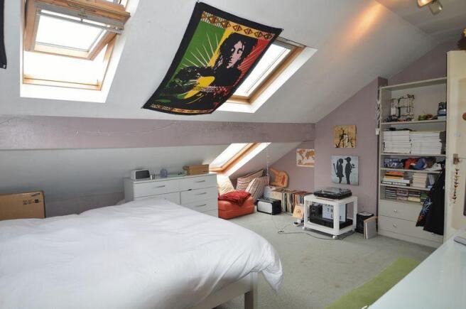 BEDROOM 1 - LO...