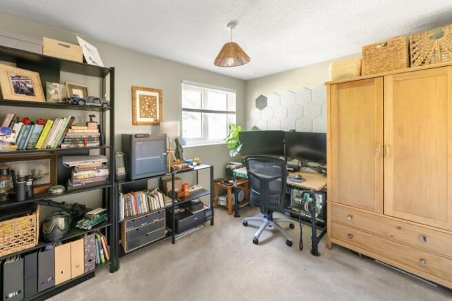 3 bed Terraced for sale Image 11