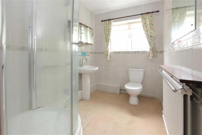 SHOWER ROOM