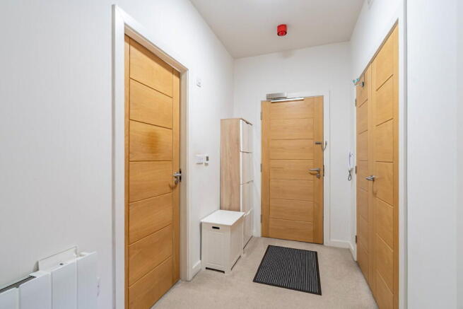 1 bed Ground Flat for sale Image 6