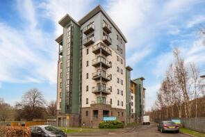 Flat 13, 13, Lochend Park View, Albion, Edinburgh EH7 5FX