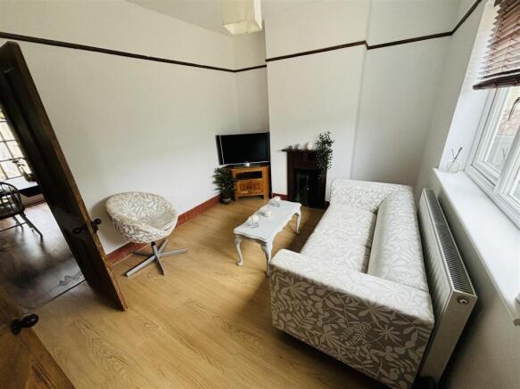 Lounge...jpg