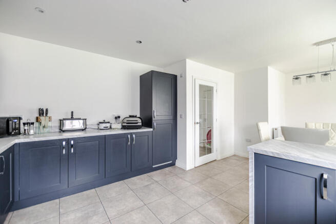 4 bed Detached for sale Image 6