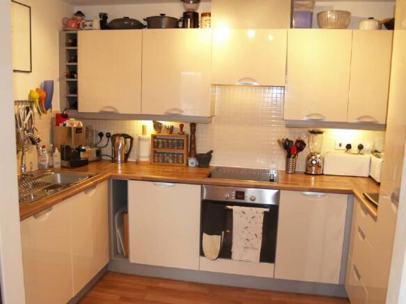 Photo 3