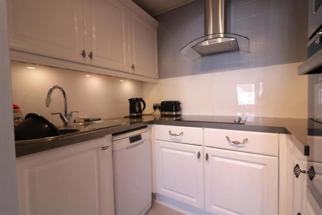 429 Homecove House Kitchen