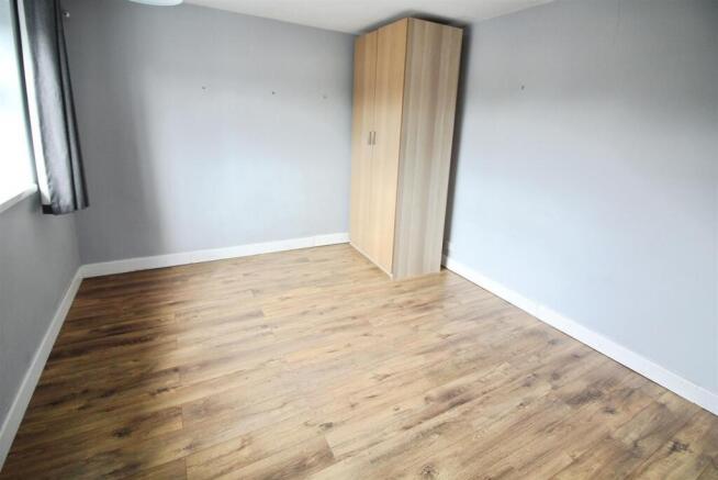 2 bed Semi-Detached for sale Image 9