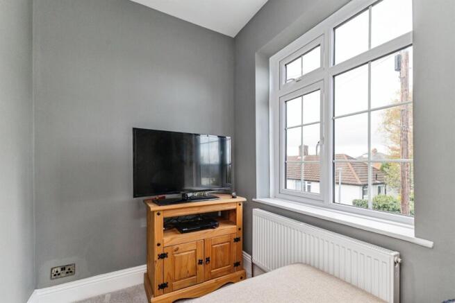 3 bed Terraced for sale Image 12