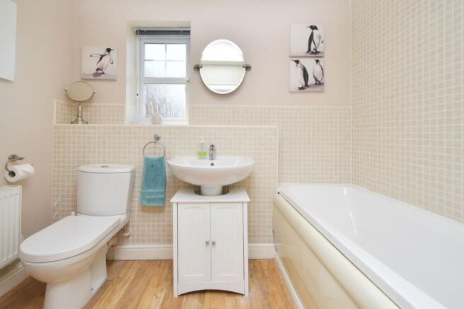 Principal bathroom