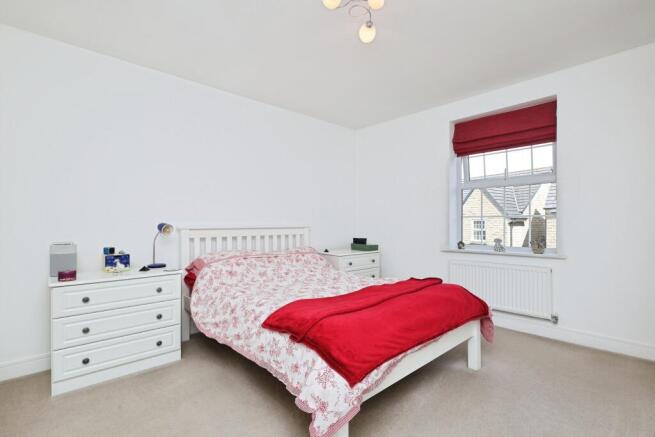 4 bed Detached for sale Image 10