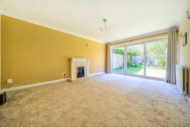 Old Kempshott Lane, Basingstoke RG22 5EN photo 4