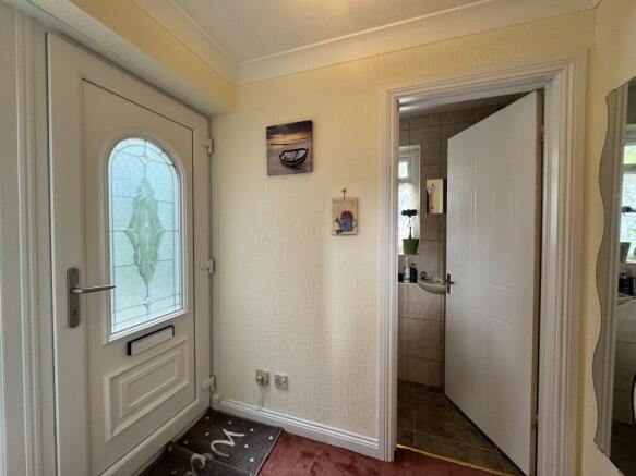 Plas Y Fedwen, Coed-y-Cwm, Pontypridd photo 4