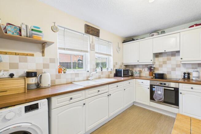 Kitchen/ Dining R...