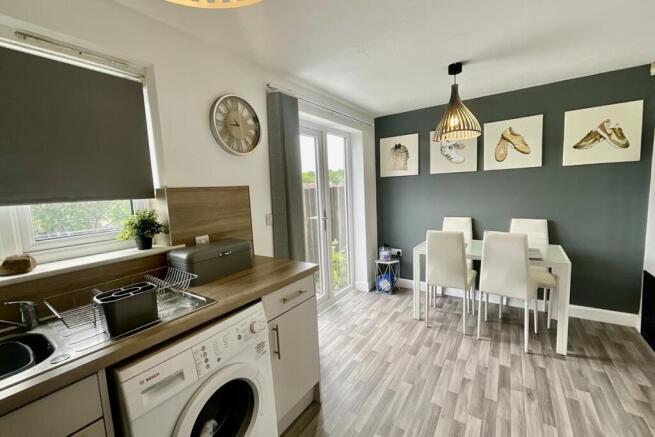 Kitchen Diner 
