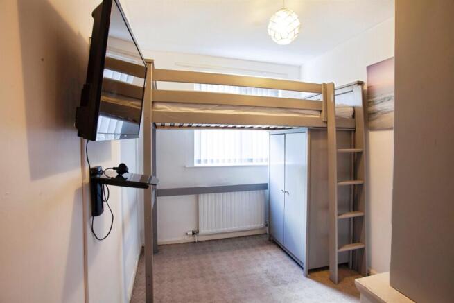 3 bed Semi-Detached for sale Image 10