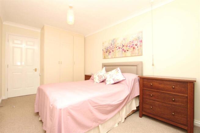 Bedroom 11.jpg