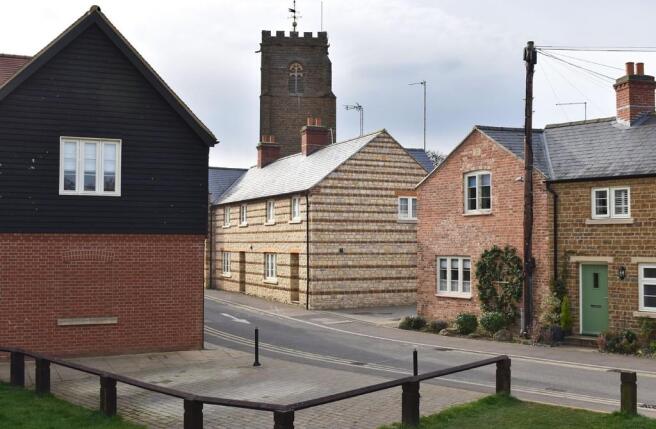 11 Moat Lane