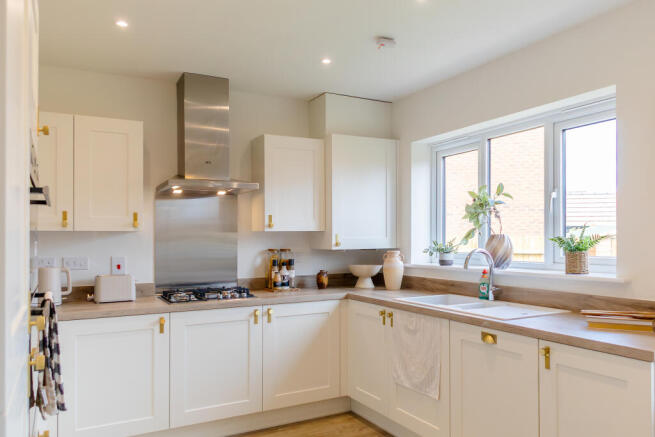 Lawrence Avenue, Shrivenham, SN6 photo 3