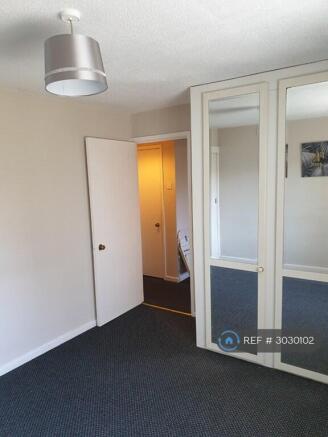 1 bed Terraced to rent Image 6