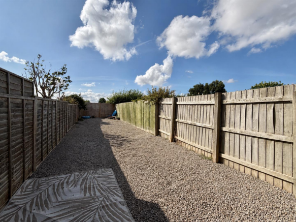2 bed Terraced for sale Image 12