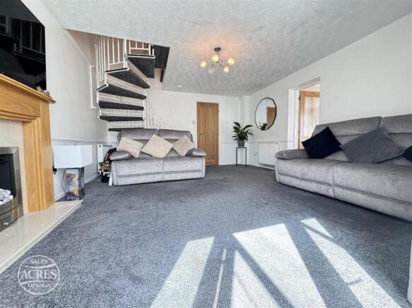 Lodge Pool Close, Great Barr, Birmingham photo 4