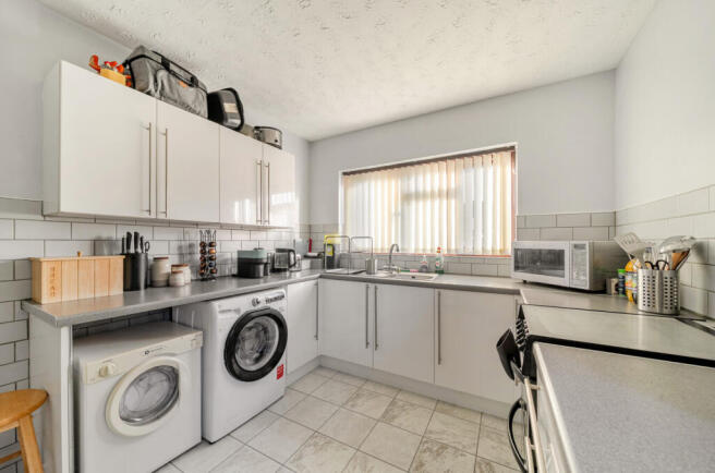 1430342-2-69b989e...