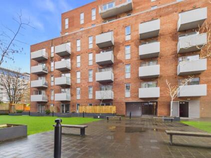 Petersfield Avenue, Slough, Berkshire, SL2